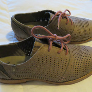 Ahnu Emeryville Oxfords -- barely worn